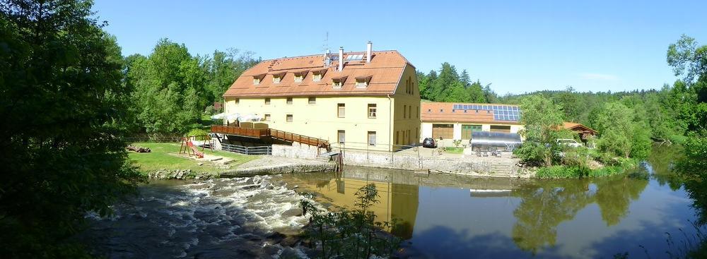 Penzion Dobre Casy Jindřichŭv Hradec Dış mekan fotoğraf