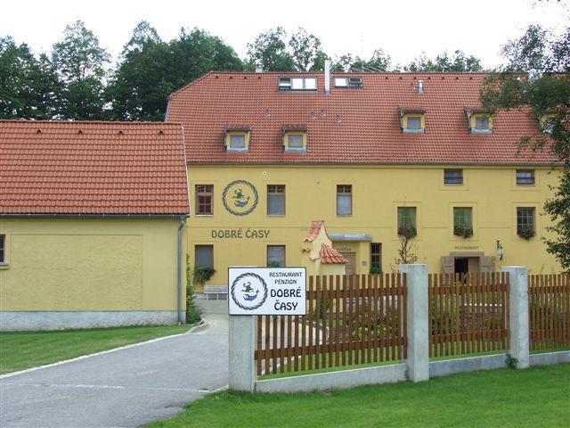 Penzion Dobre Casy Jindřichŭv Hradec Dış mekan fotoğraf